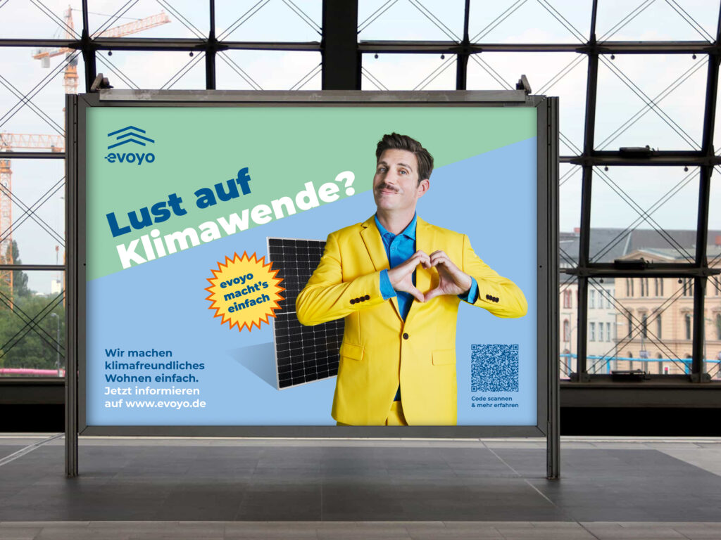 Evoyo Plakat am Bahnhof